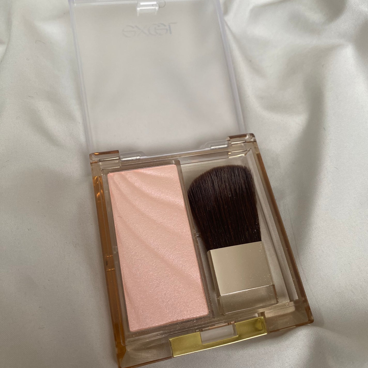 ドレープド シマーグロウ/excel/パウダーハイライトを使ったクチコミ(3枚目)