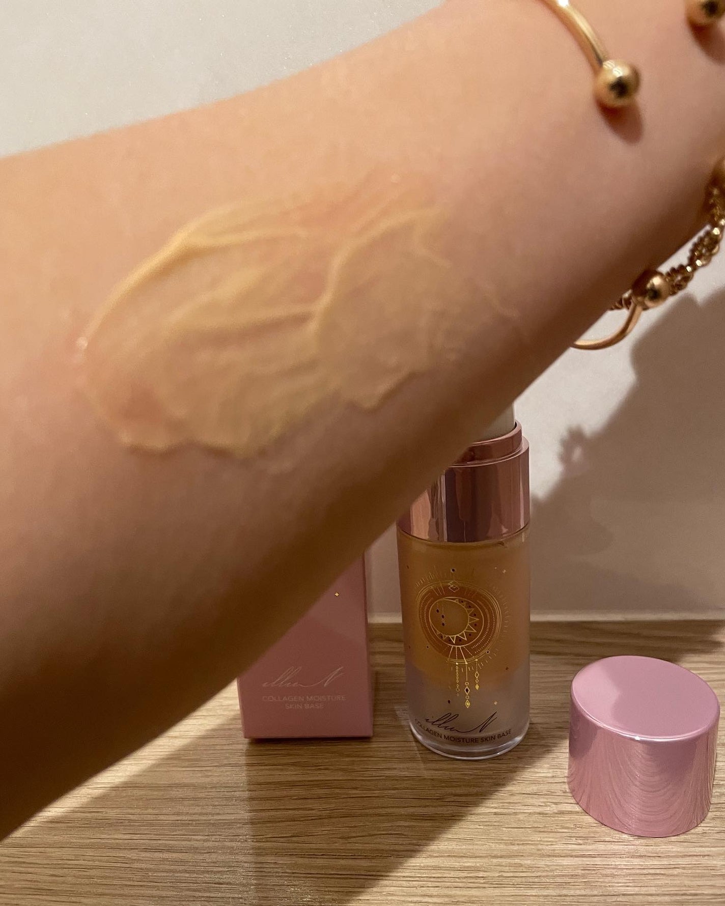 コラーゲンモイスチャースキンベース/illuN/化粧下地を使ったクチコミ(2枚目)