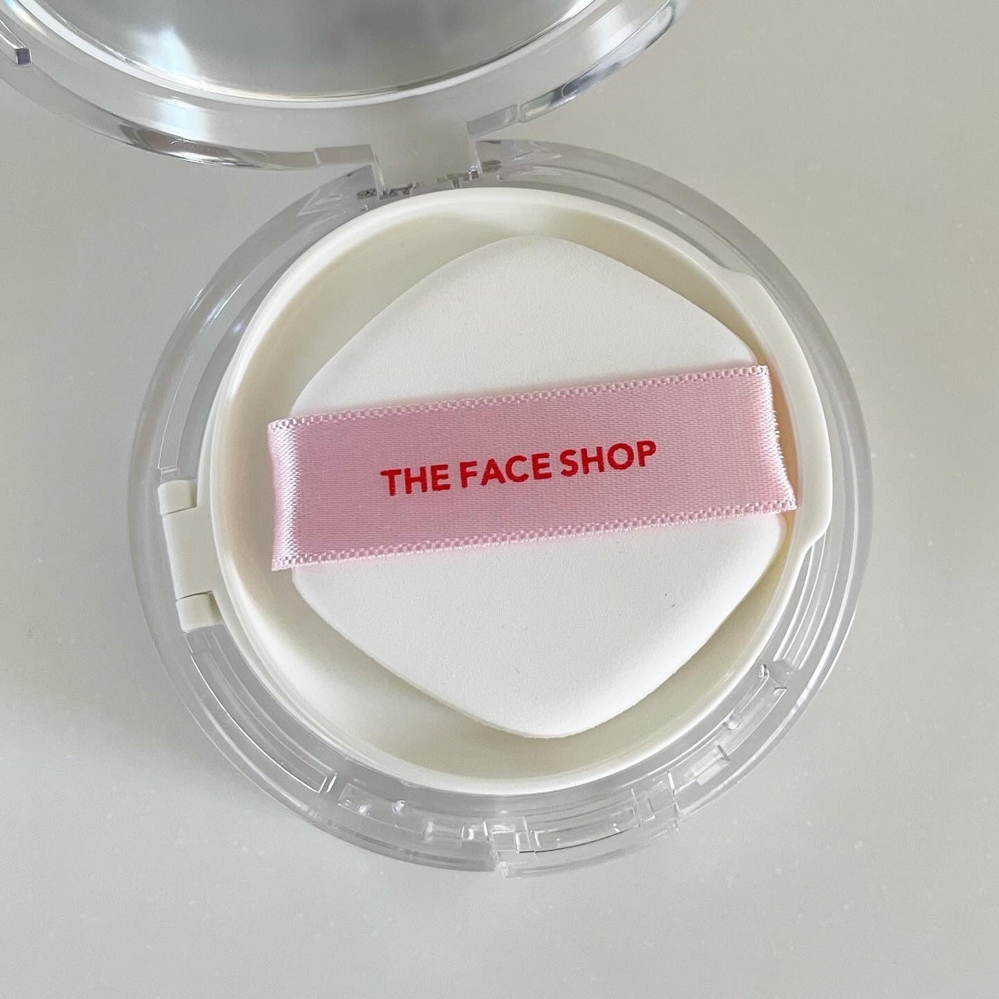 デューイーラスティングクッション/THE FACE SHOP/クッションファンデーションを使ったクチコミ(2枚目)