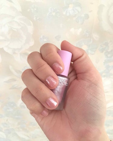 NAIL HOLIC リミテッドカラー

購入型番⇨PK855

初めてネイルホリックを購入しました⭐️

色がとても好みだったのと、パッケージが通常盤より可愛かったのに惹かれました🥰

1度目全体に塗