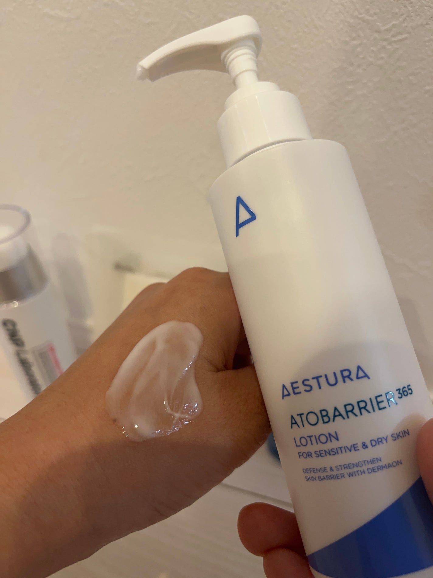 candy3ks on LIPS 「本日の夜のスキンケア🌙☘️✨⚪️CNPLaboratoryPブ..」(3枚目)