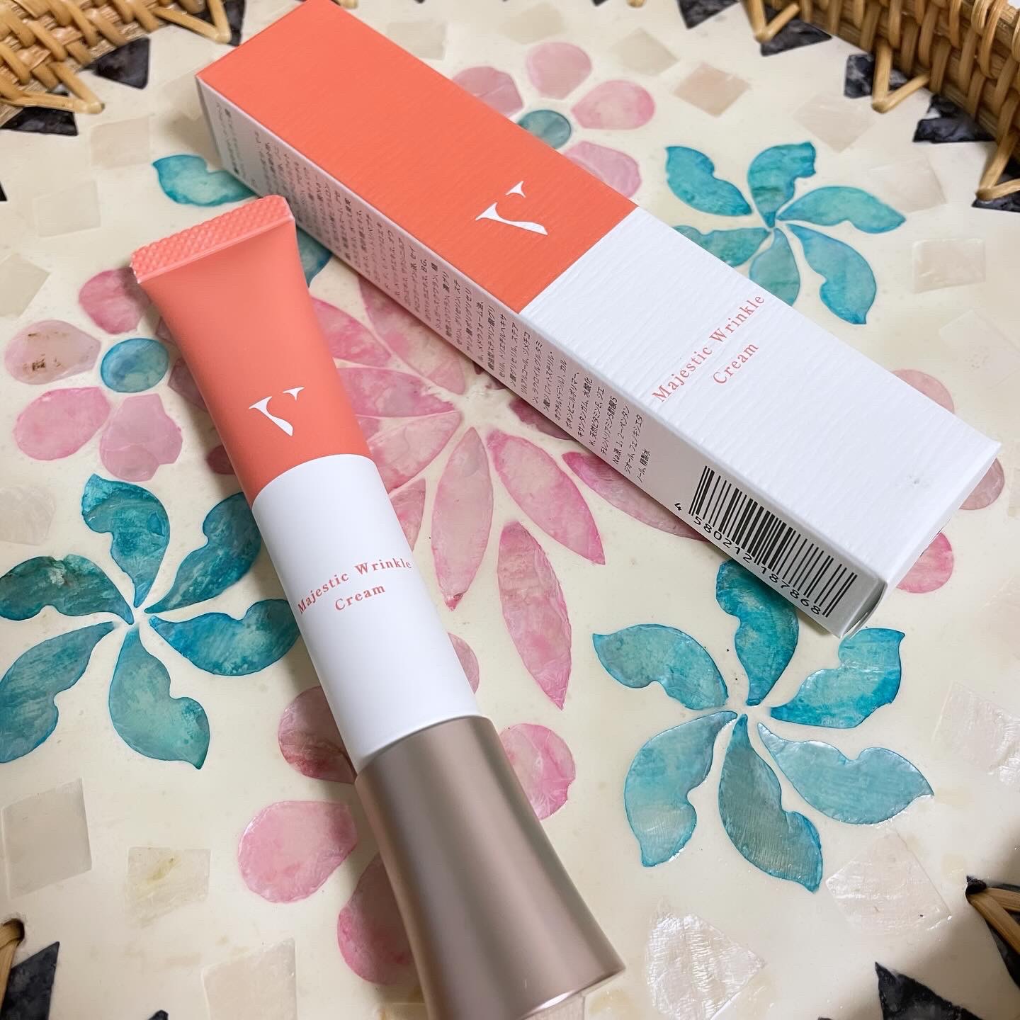 Vマジェスティックリンクルクリーム/H＆BC/フェイスクリームを使ったクチコミ（2枚目）