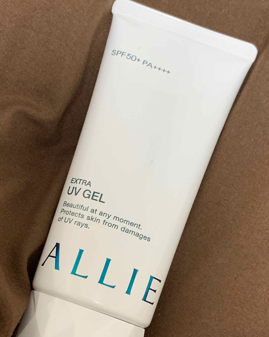 Kanebo ALLIE EXTRA UV GEL💕
90g  ¥2010（お店によって前後有り）

ちょっと前まで、別の日焼け止め使ってたけど
顔用は別のものにしようと思って、購入🙌


〜〜〜〜〜〜

・SPF50+  PA++++