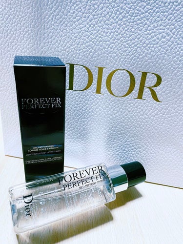 ディオールスキン フォーエヴァー メイクアップ フィックス ミスト/Dior/化粧下地を使ったクチコミ（1枚目）