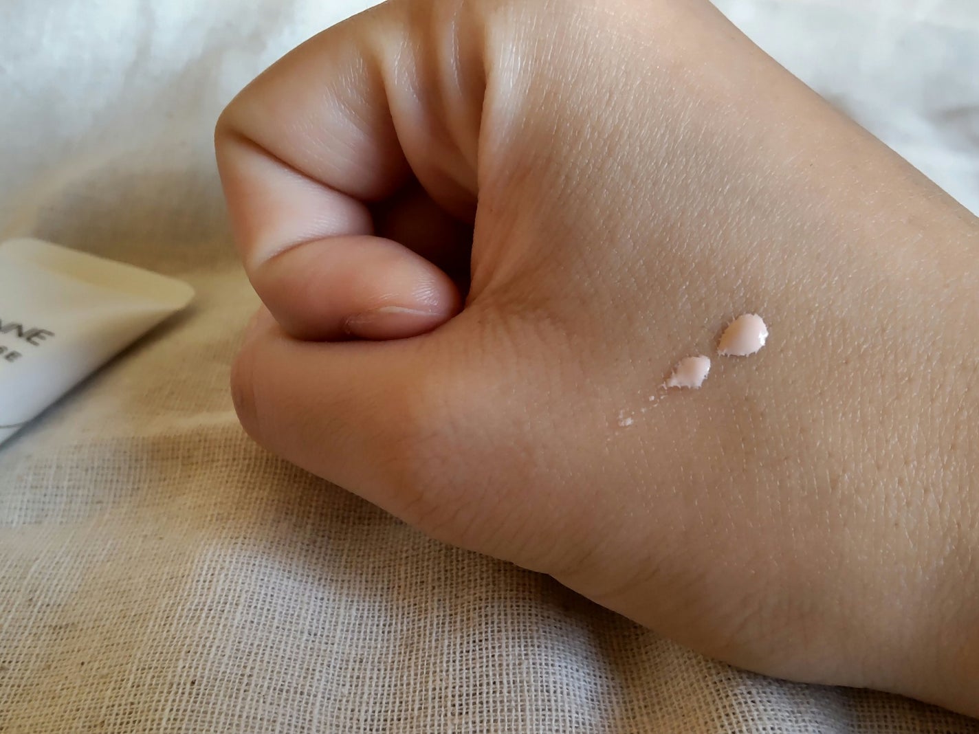 UVトーンアップベース/CEZANNE/化粧下地を使ったクチコミ(3枚目)