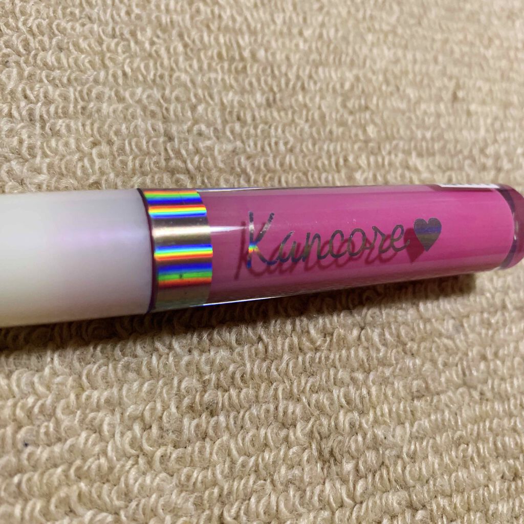 たまごサンド on LIPS 「この2つを使ってトゥルトゥル唇にしちゃおう!まず透明のグロスを..」(2枚目)