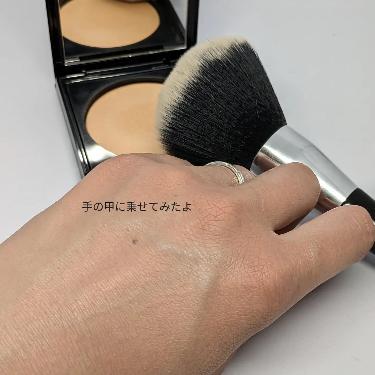 アディクション スキンリフレクト セッティングパウダー/ADDICTION/プレストパウダーを使ったクチコミ(2枚目)