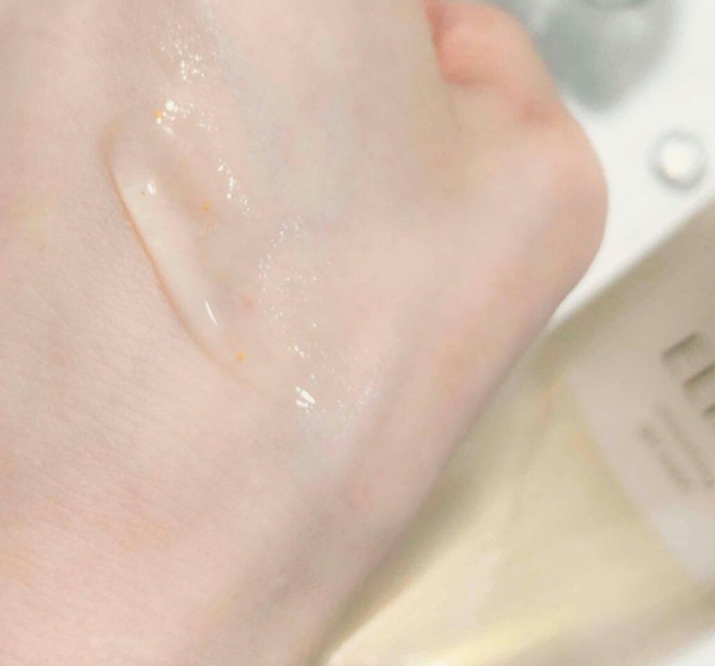 エリクシール シュペリエル スムースジェルウォッシュ/エリクシール/スクラブ・ゴマージュを使ったクチコミ(2枚目)