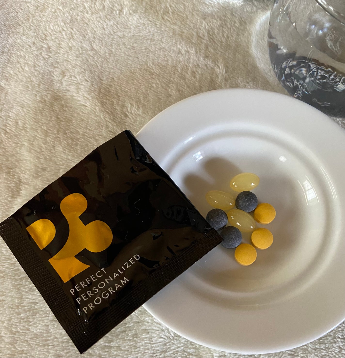 min on LIPS 「P3YouTuberヒカルがプロデュース。究極のパーフェクトサ..」(2枚目)