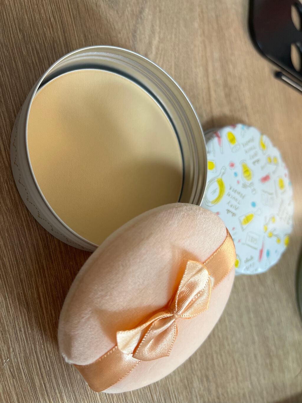 エアリータッチパウダー/クラブ/プレストパウダーを使ったクチコミ(5枚目)