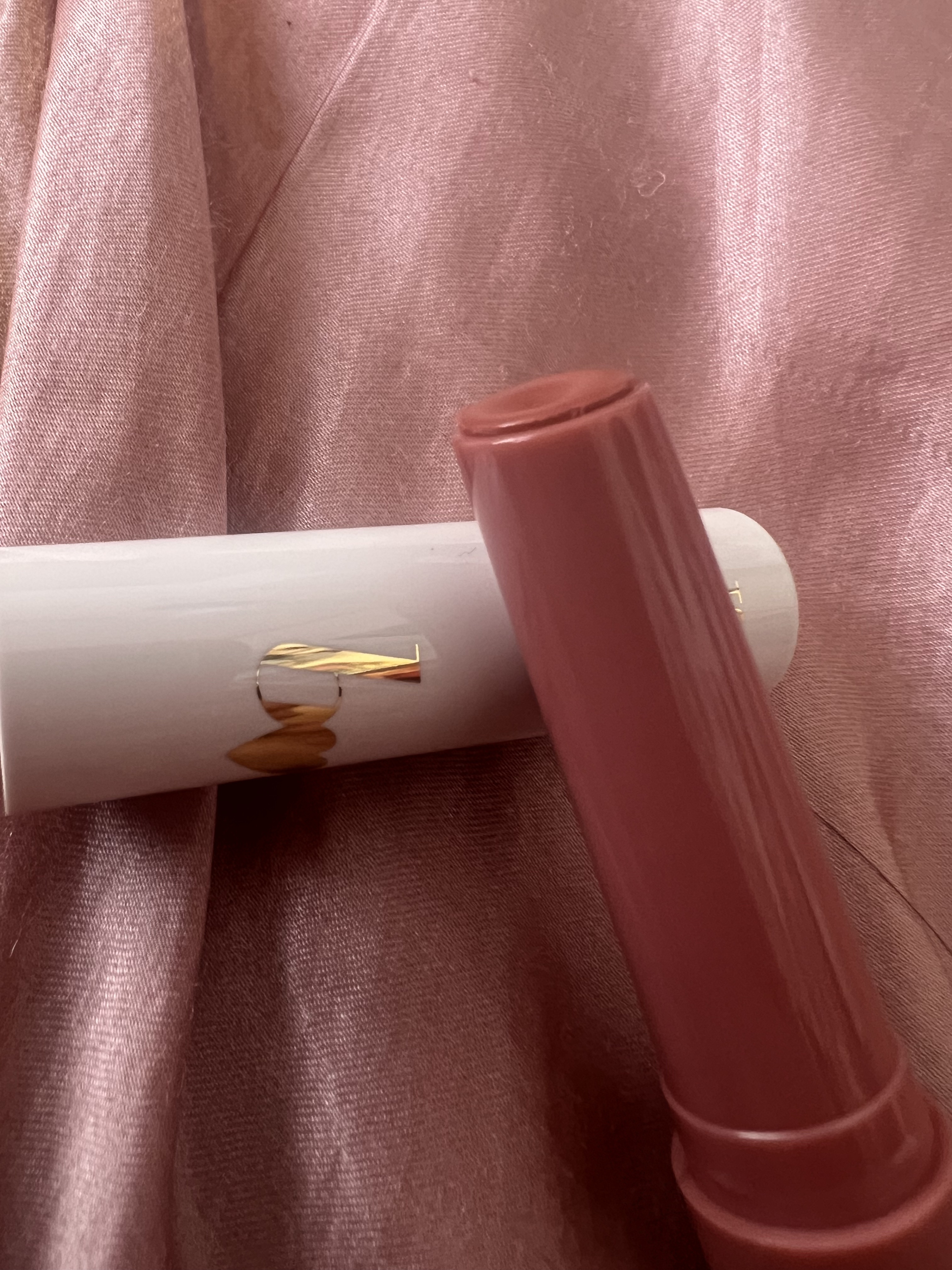 つやぷるリップR 101 曖昧P I N K【新】/b idol/口紅を使ったクチコミ（2枚目）