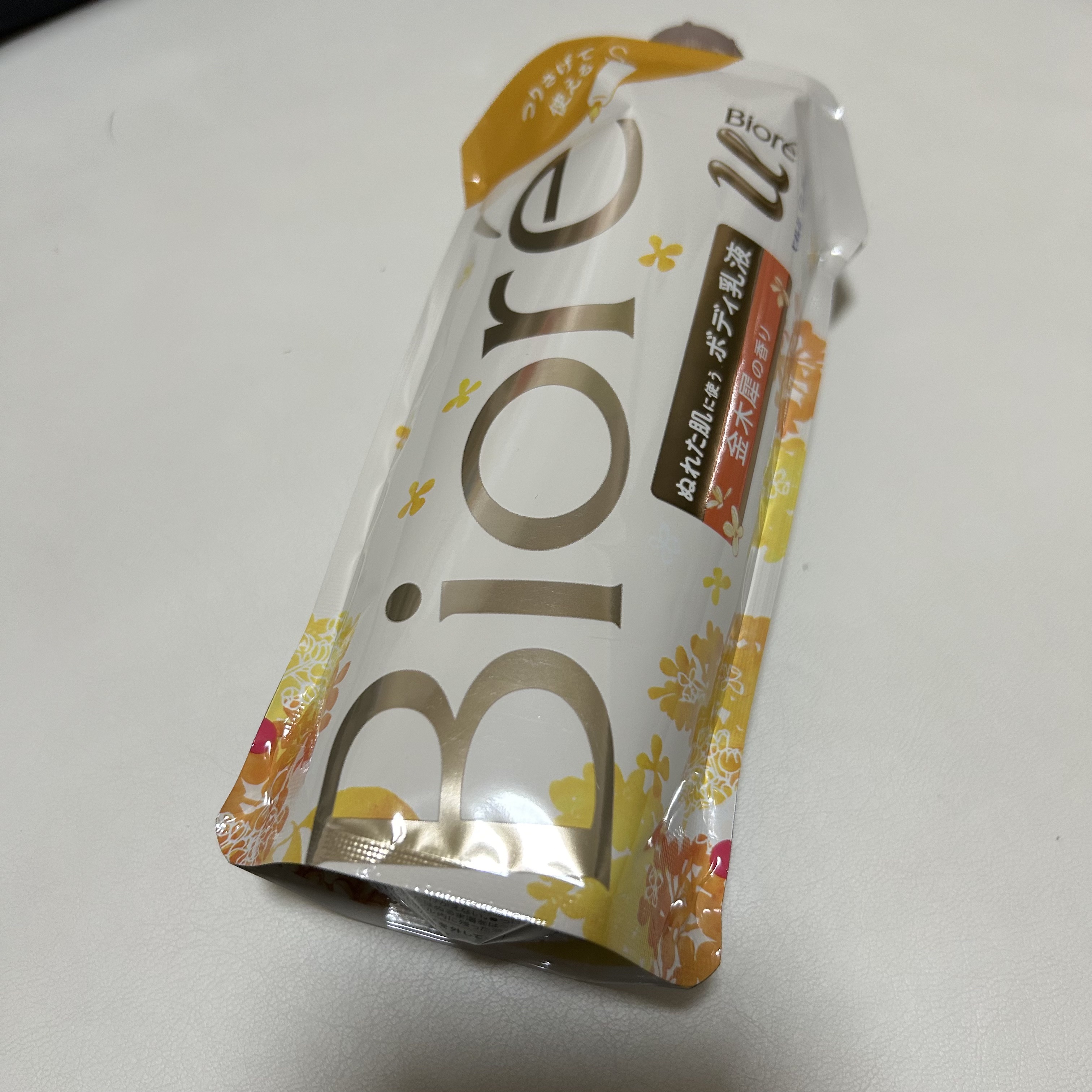 ザ ボディ ぬれた肌に使うボディ乳液 金木犀の香り つりさげパック(つけかえ用) 300ml/ビオレu/ボディミルクを使ったクチコミ（1枚目）