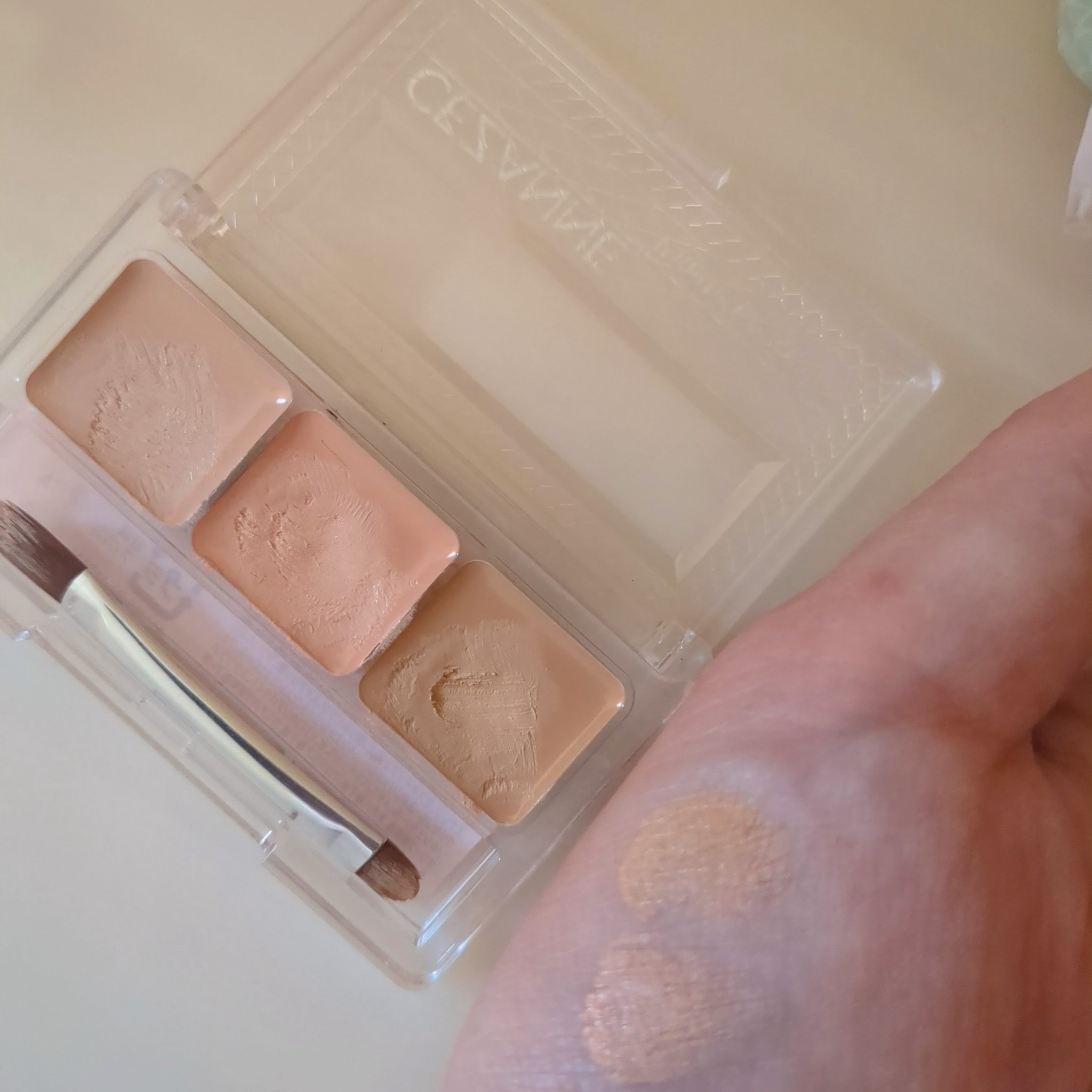 カラーミキシングコンシーラー/キャンメイク/パレットコンシーラーを使ったクチコミ（2枚目）