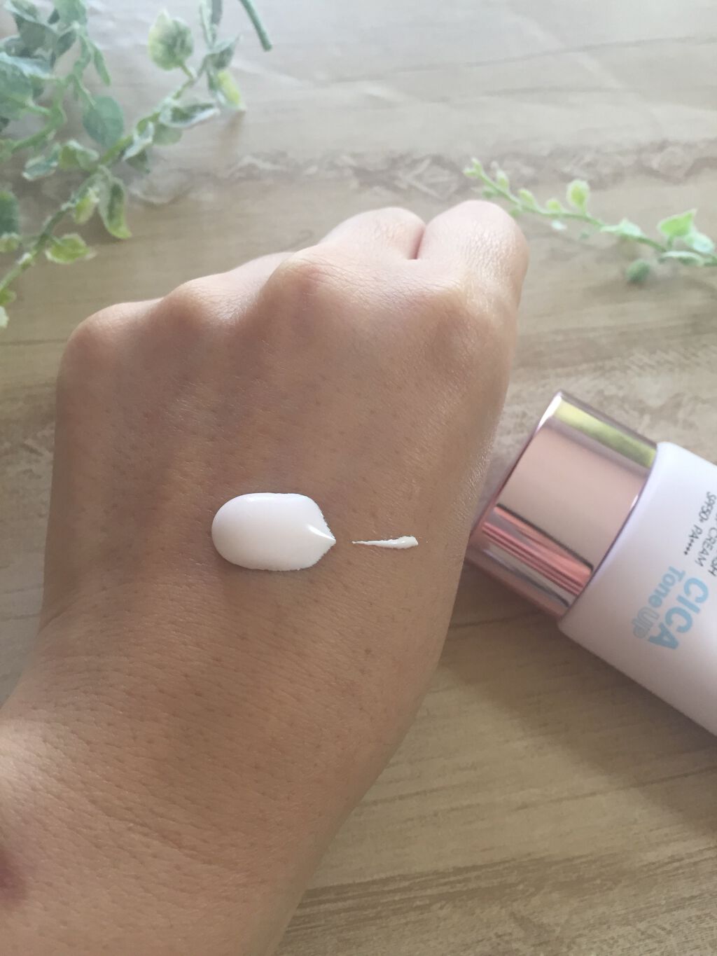 ウォータースプラッシュシカトーンアップクリーム/espoir/化粧下地を使ったクチコミ(2枚目)