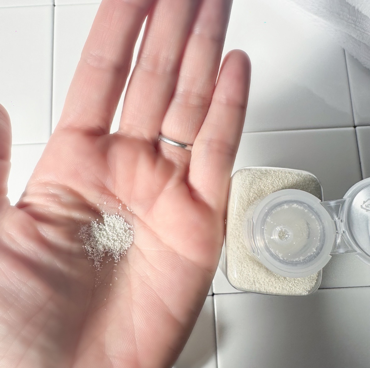 ホワイト クレイ酵素クレンザー	/SKIN SIGNAL/洗顔パウダーを使ったクチコミ（2枚目）