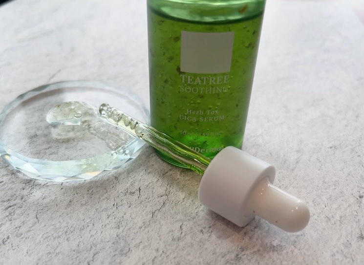 ティーツリーハーブトックスシカアンプル美容液/WellDerma/美容液を使ったクチコミ（1枚目）