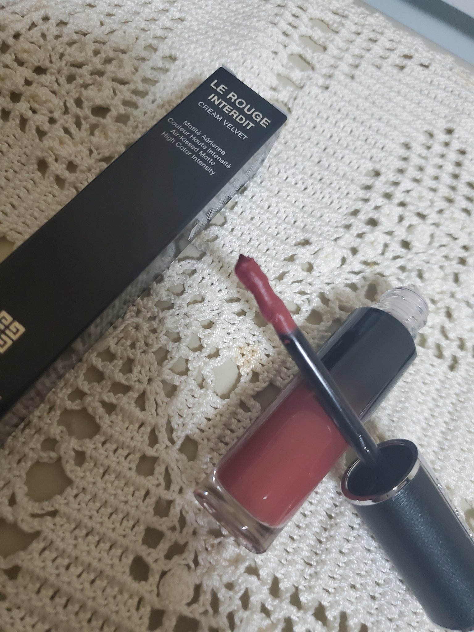 ルージュ・アンテルディ・クリーム・ベルベット No.10 ヌーディー・ベージュ /GIVENCHY/口紅を使ったクチコミ（3枚目）