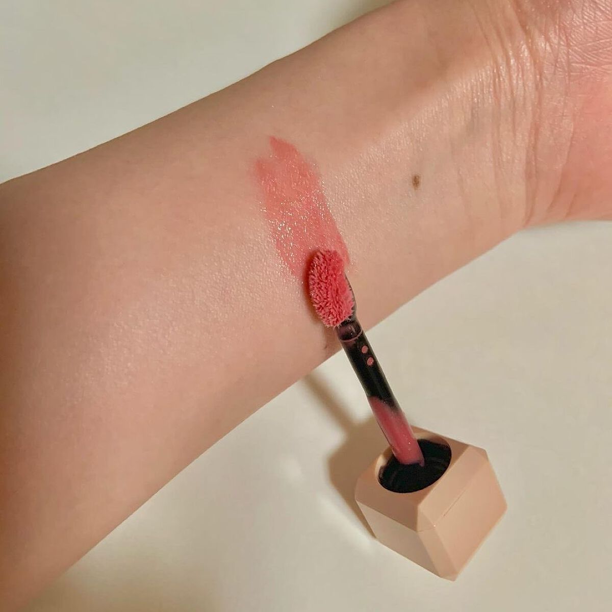 センシュアルスパイシーヌードグロス/HERA/リップグロスを使ったクチコミ(2枚目)