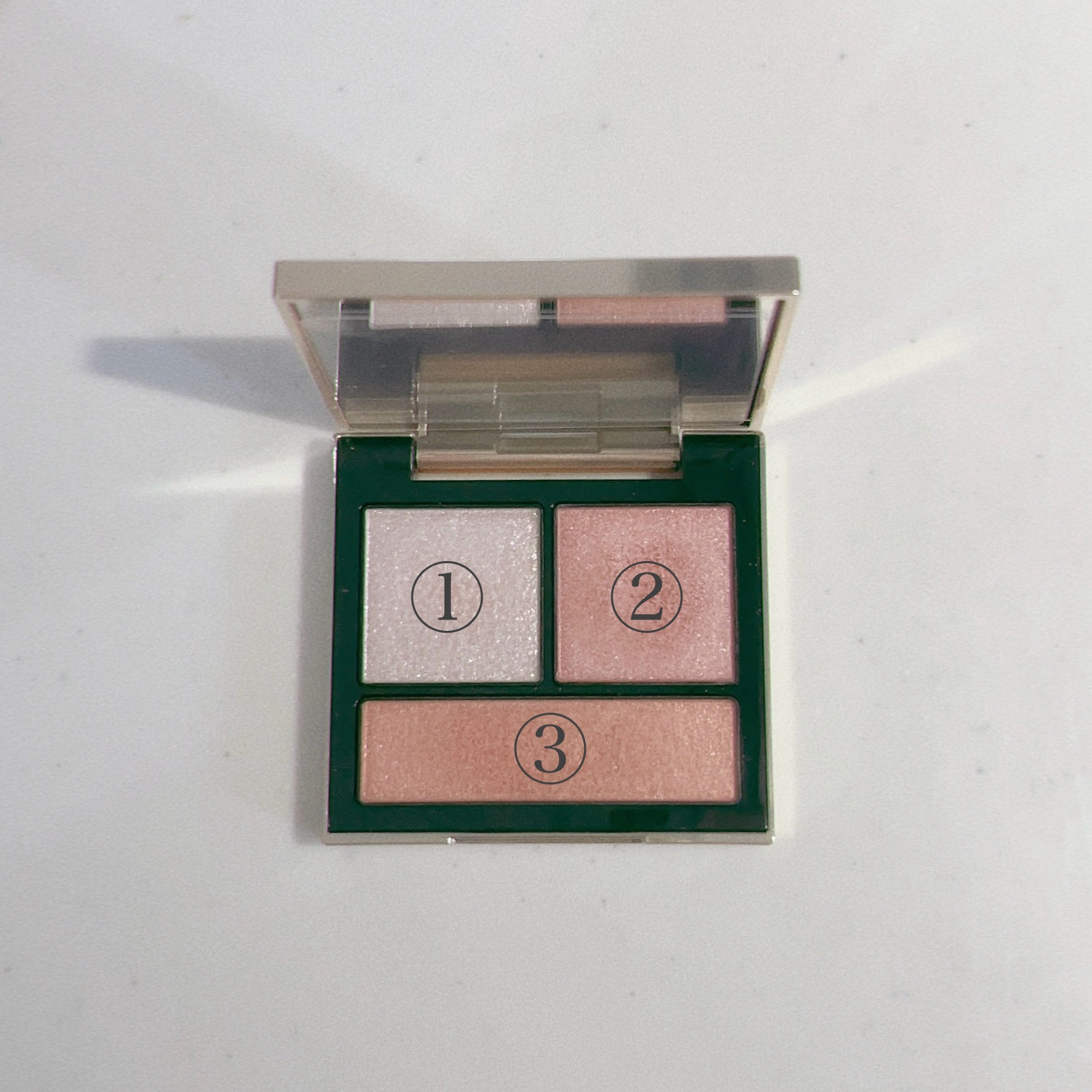 テイラード カラー アイズ 05 Golden Hour/SNIDEL BEAUTY/アイシャドウパレットを使ったクチコミ（2枚目）