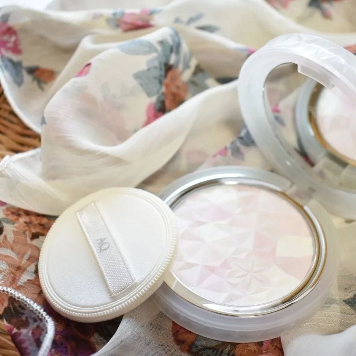 AQ オーラ リフレクター/DECORTÉ/プレストパウダーを使ったクチコミ(6枚目)