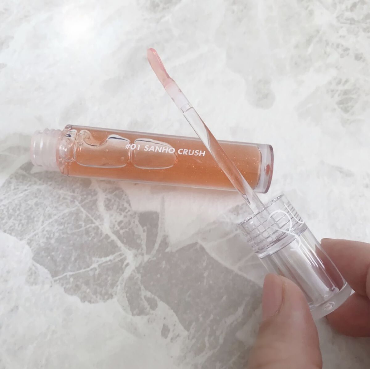 グラスティングウォーターグロス/rom&nd/リップグロスを使ったクチコミ（2枚目）