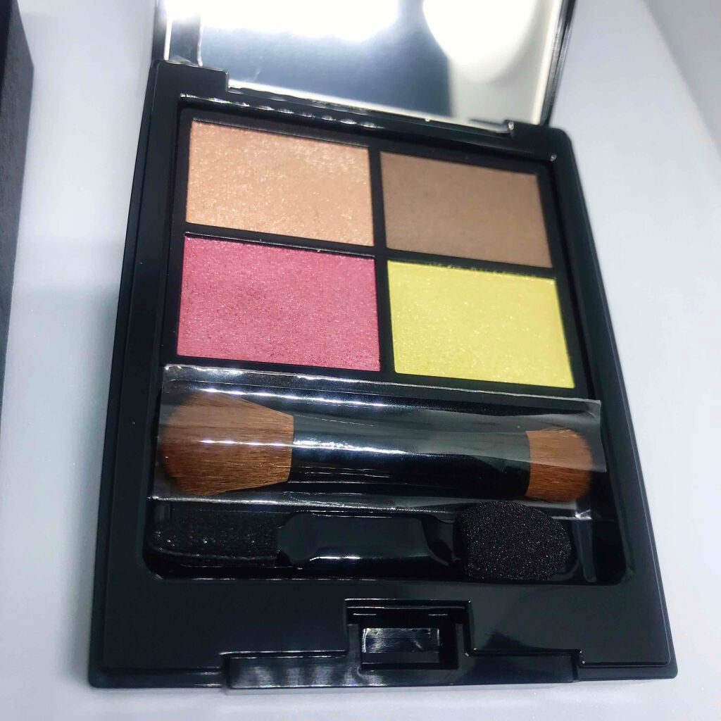 ミネラルクラッシィシャドー/エトヴォス/アイシャドウパレットを使ったクチコミ(2枚目)