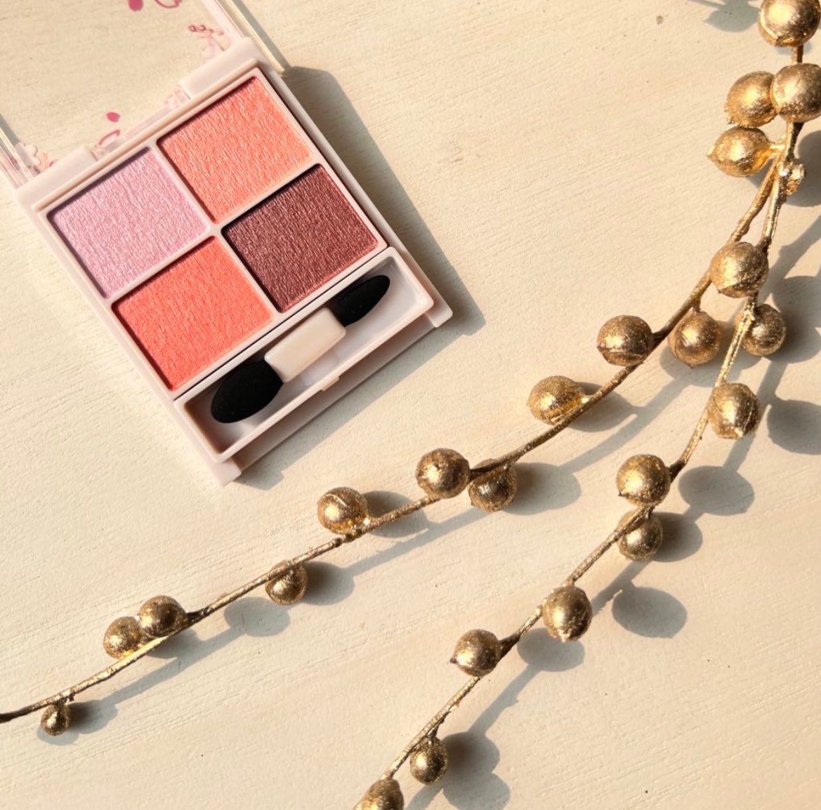 シルキースフレアイズ/キャンメイク/アイシャドウパレットを使ったクチコミ(3枚目)