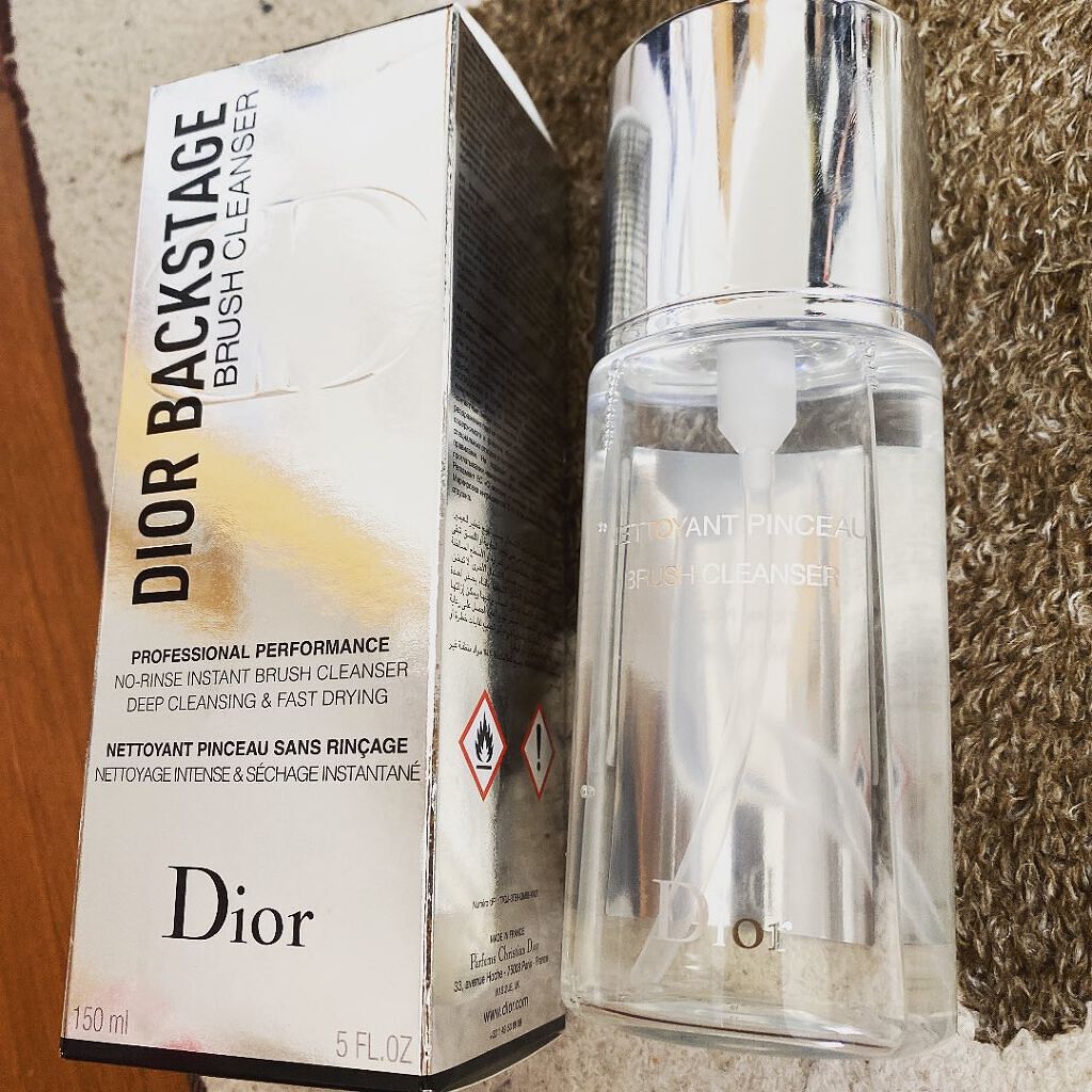 YUYU on LIPS 「ブラシのお手入れが面倒な私…。そんな時DiorのBAさんにこれ..」(1枚目)