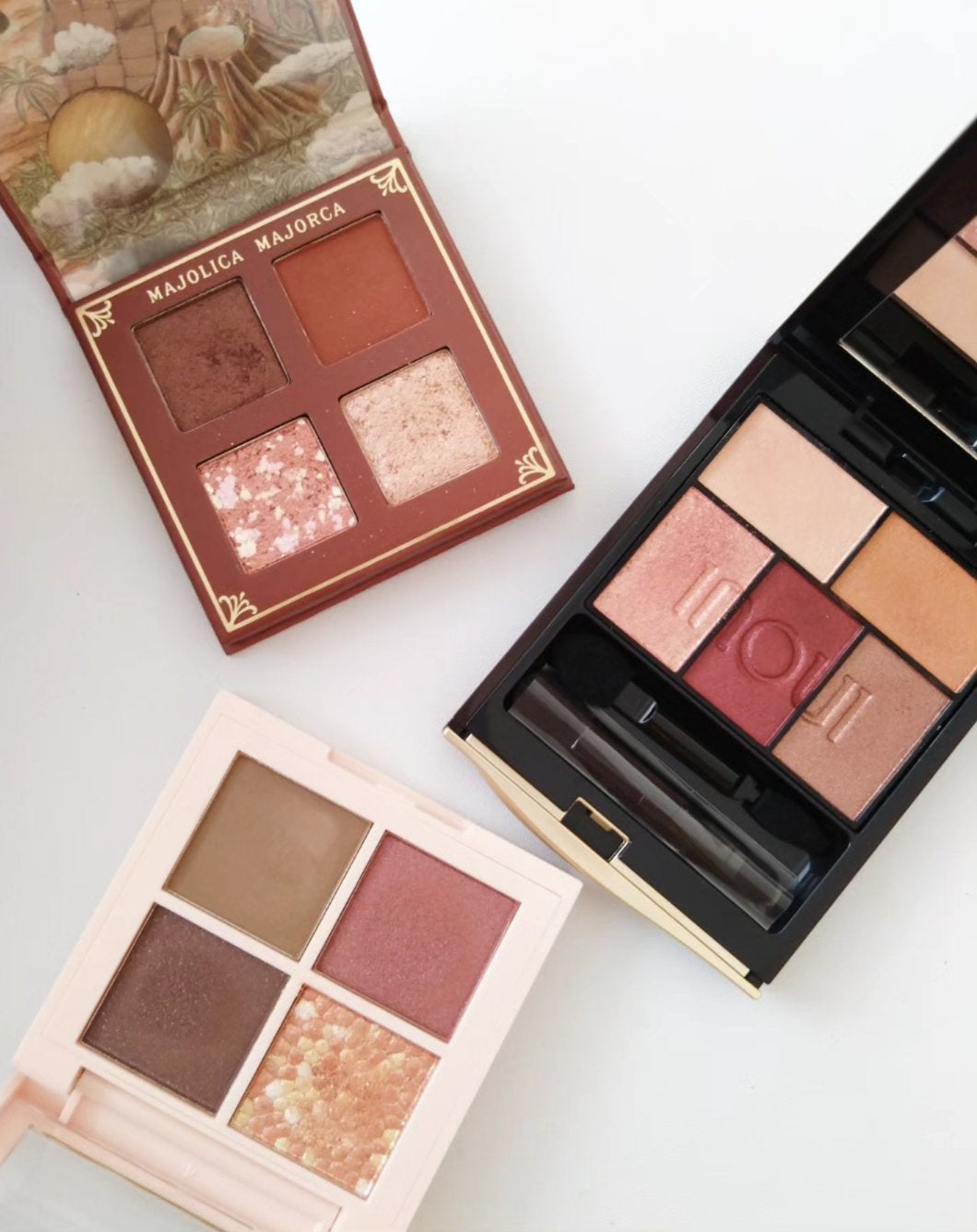 レブロン ダズル アイシャドウ クアッド/REVLON/アイシャドウパレットを使ったクチコミ(2枚目)