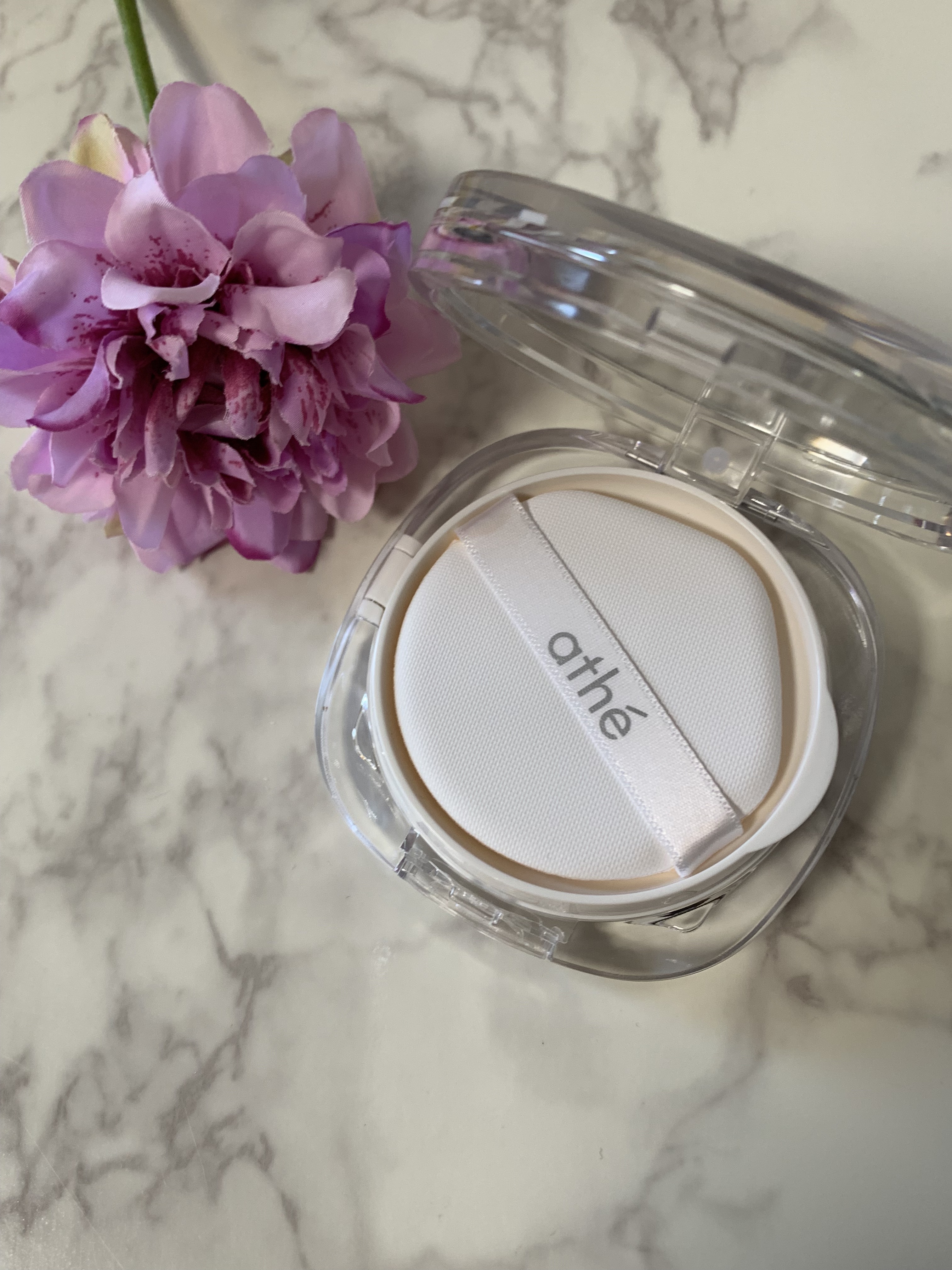 グレーズ ウォータリング クッション/athé/クッションファンデーションを使ったクチコミ（2枚目）