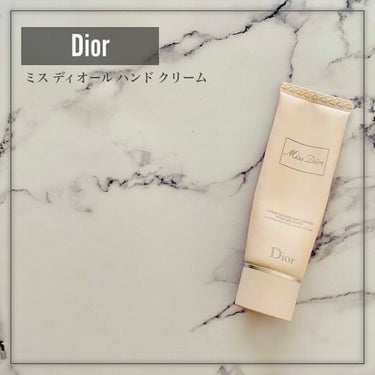 Dior ミス ディオール ハンド クリームのクチコミ「*･゜ﾟ･*:.｡..｡.:*･''･*:.｡. .｡.:*･゜ﾟ･*


　　Dior

　.....」（2枚目）