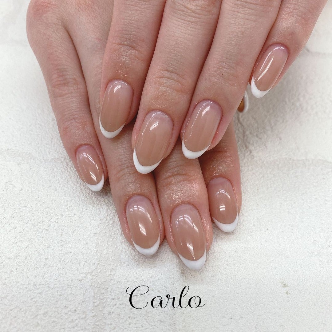 YUKA on LIPS 「.frenchnail..#nail#nailist#ネイル#..」(1枚目)