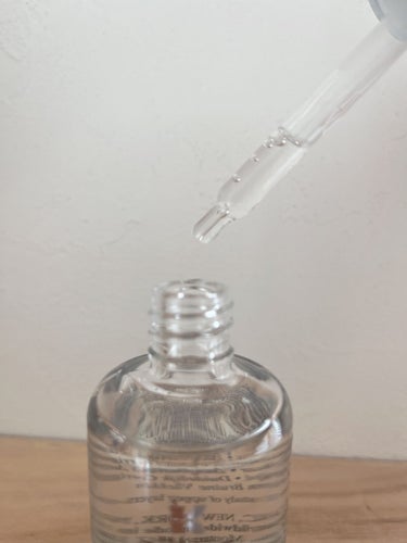Kiehl's キールズ DS クリアリーブライト エッセンス[医薬部外品]のクチコミ「シミやくすみにアプローチしてくれる1年中使える透明美白美容液です。
角質ケアもできるから、タ.....」（3枚目）