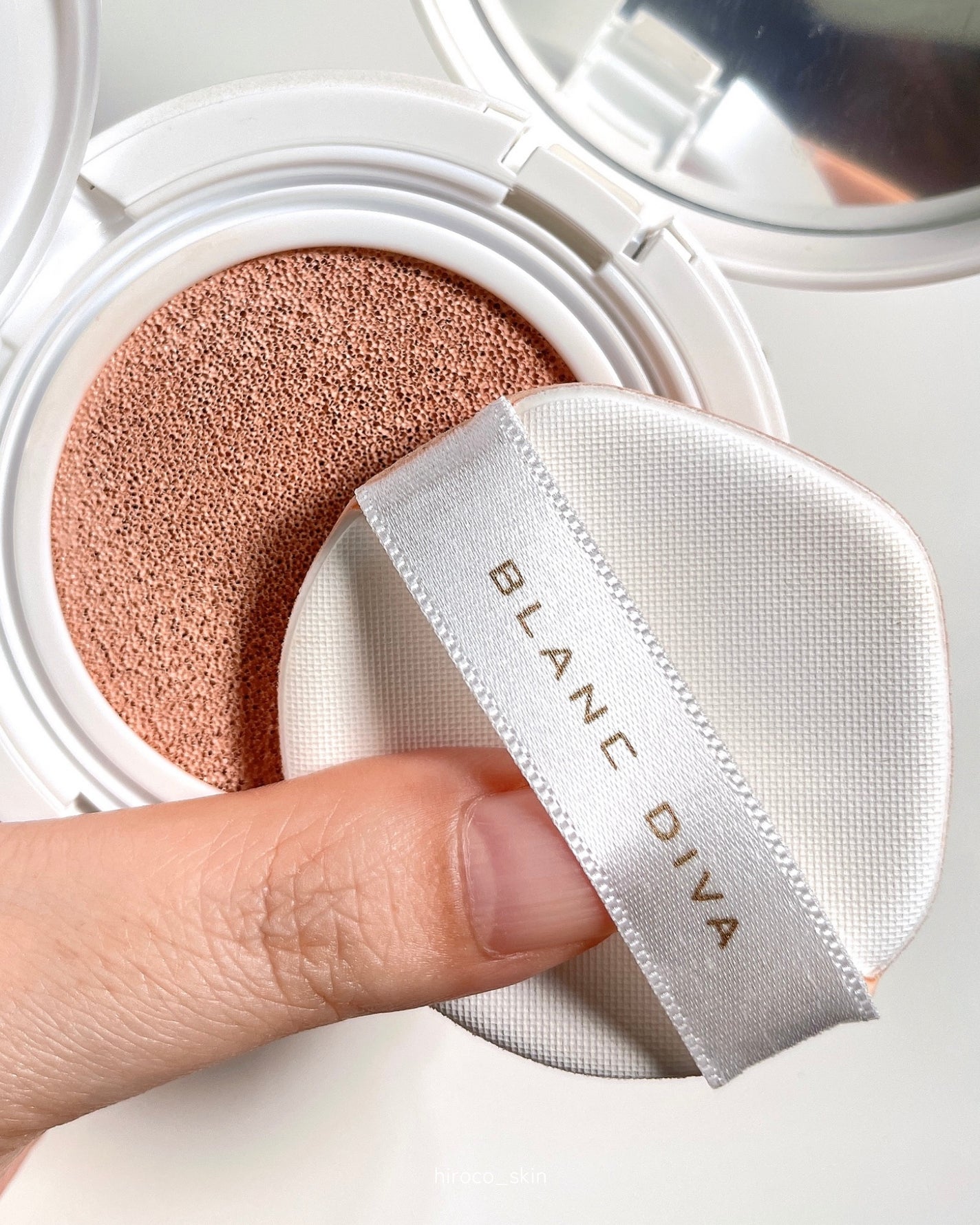 GLEAM COVERAGE CUSHION/BLANC DIVA/クッションファンデーションを使ったクチコミ(8枚目)