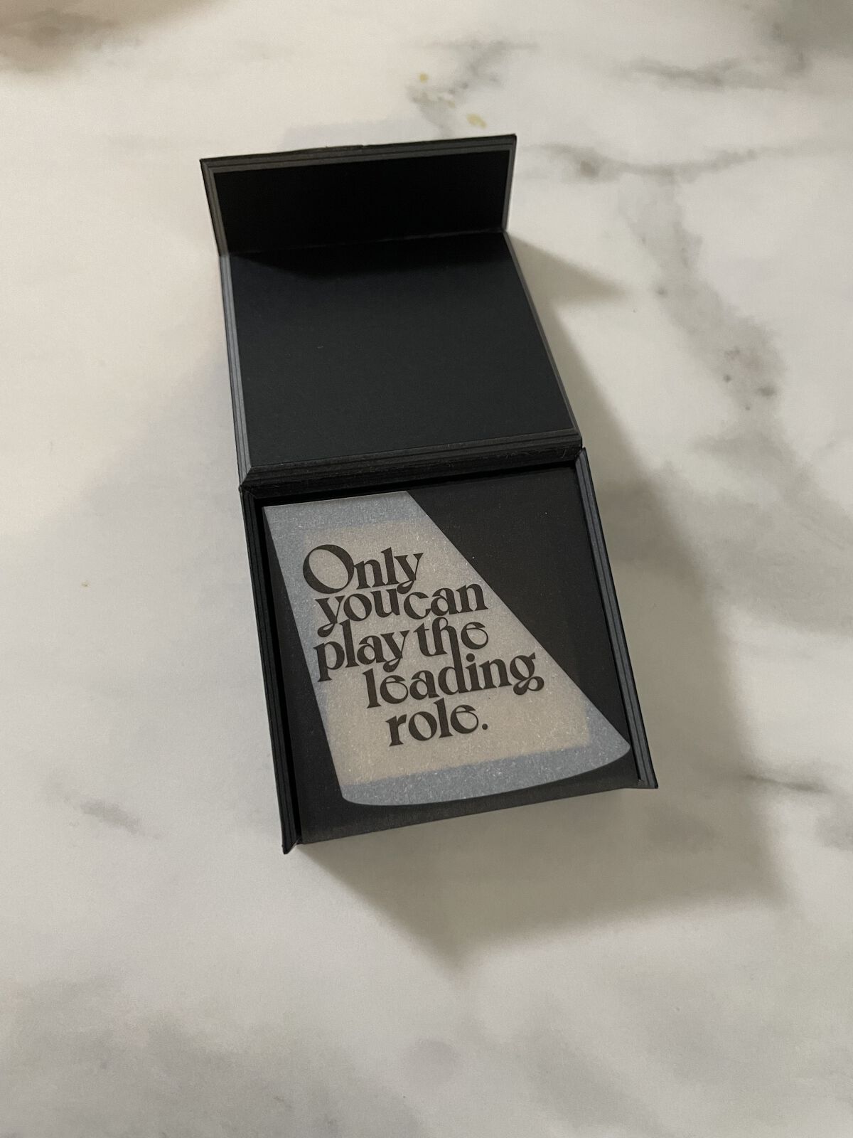 ブライトフューチャーボックス/KANEBO/単色アイシャドウを使ったクチコミ（2枚目）