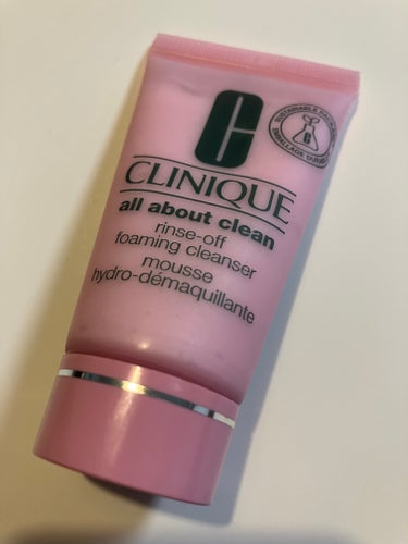 CLINIQUE リンス オフ クレンジング フォームのクチコミ「CLINIQUE
リンス オフ クレンジング フォーム

泡立てて使うタイプのクレンジング。
.....」（1枚目）