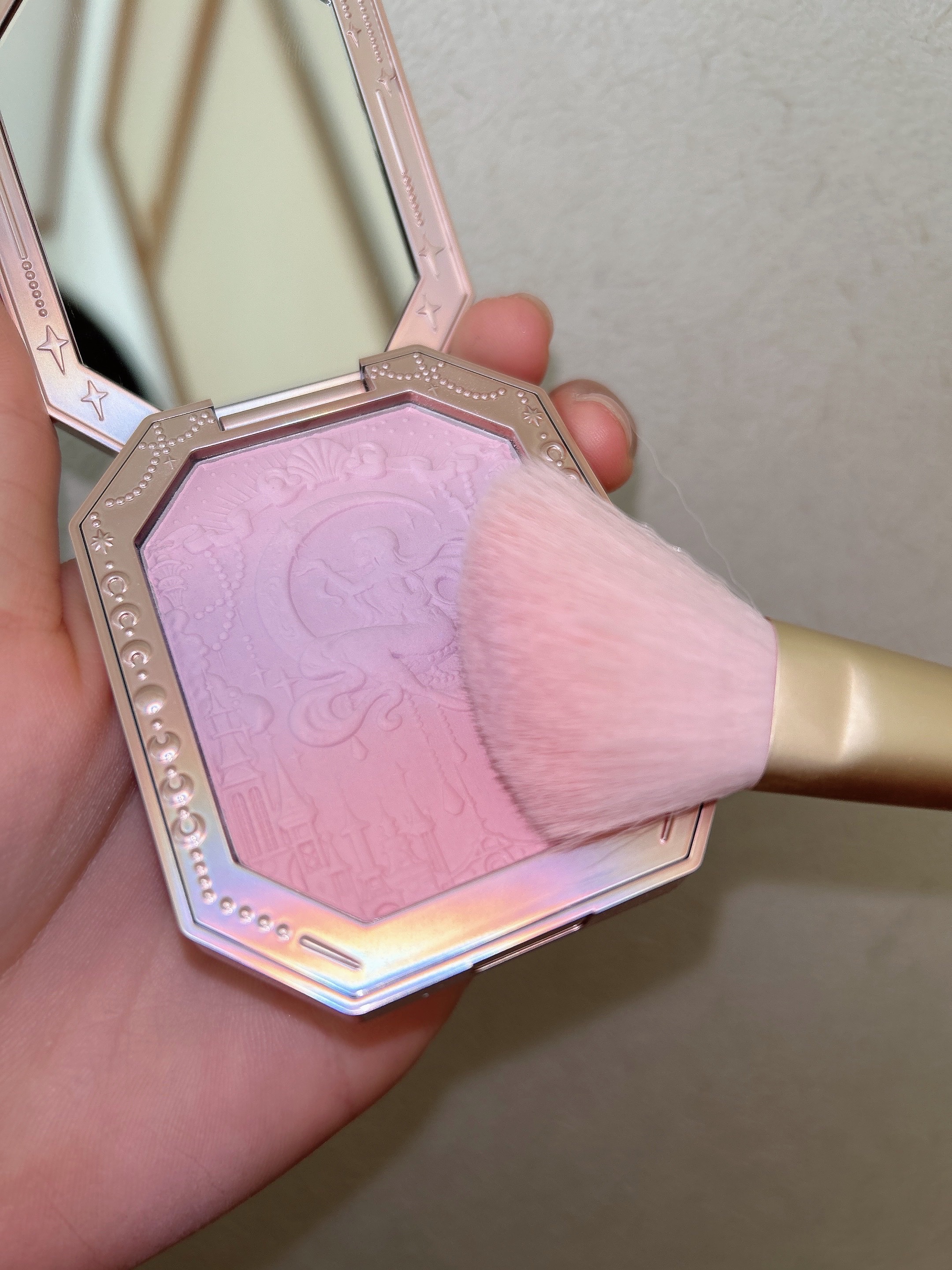 月光人魚 ジュエリーチークブラッシュ 01：Snow Goddess/FlowerKnows/パウダーチークを使ったクチコミ（3枚目）