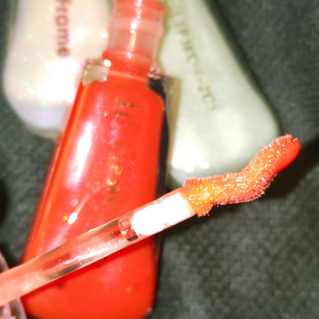 LIP38℃ +UnFrame<ホログラフィック>/UZU BY FLOWFUSHI/リップグロスを使ったクチコミ(2枚目)