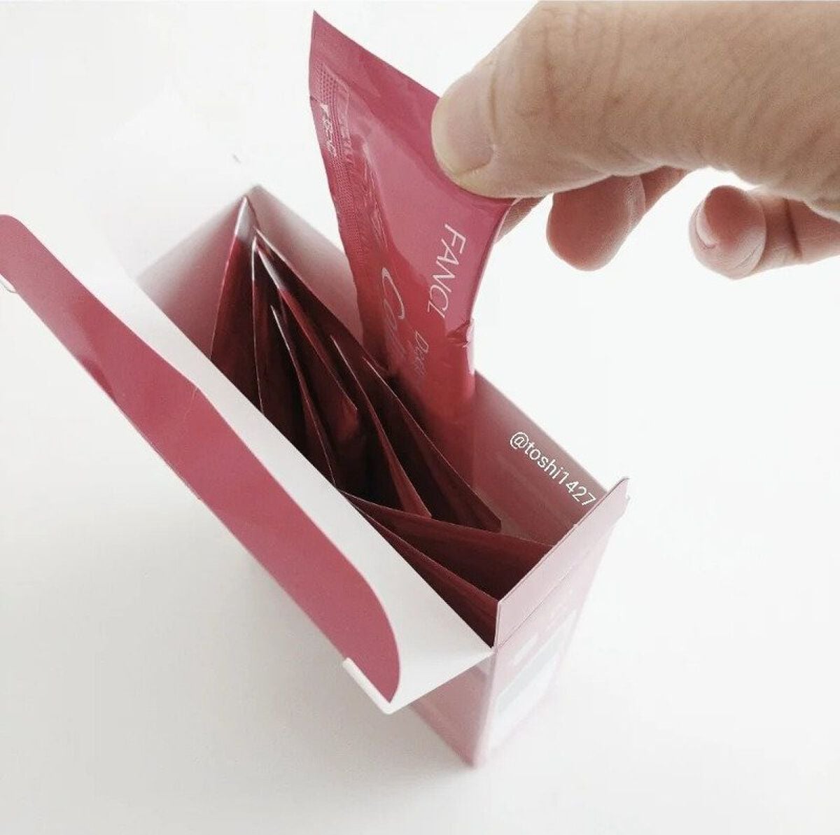 ディープチャージ コラーゲン スティックゼリー/ファンケル/美容サプリメントを使ったクチコミ(2枚目)