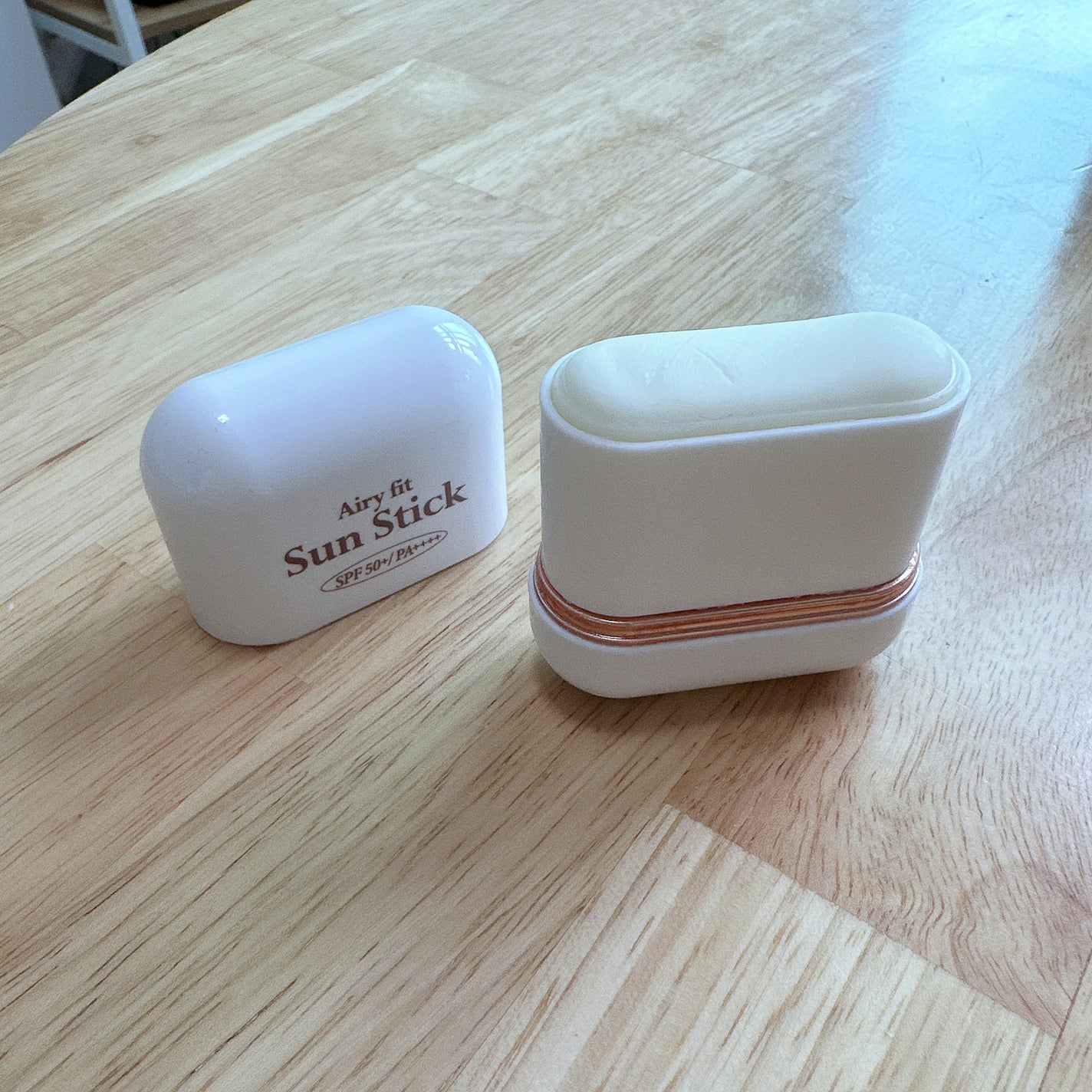 エアリーフィットサンスティック/KAHI/日焼け止めスティックを使ったクチコミ(2枚目)
