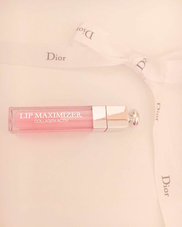 🎀Dior🎀
【LIP MAXIMIZER】001

今更ながらのご紹介♡
つけた瞬間から、ぷっくり唇👄
保湿力も高めです🍼
これは、辞められない🙋🏼‍♀️

香りは、ミント🌿+バニラ🍦フレーバー♡

