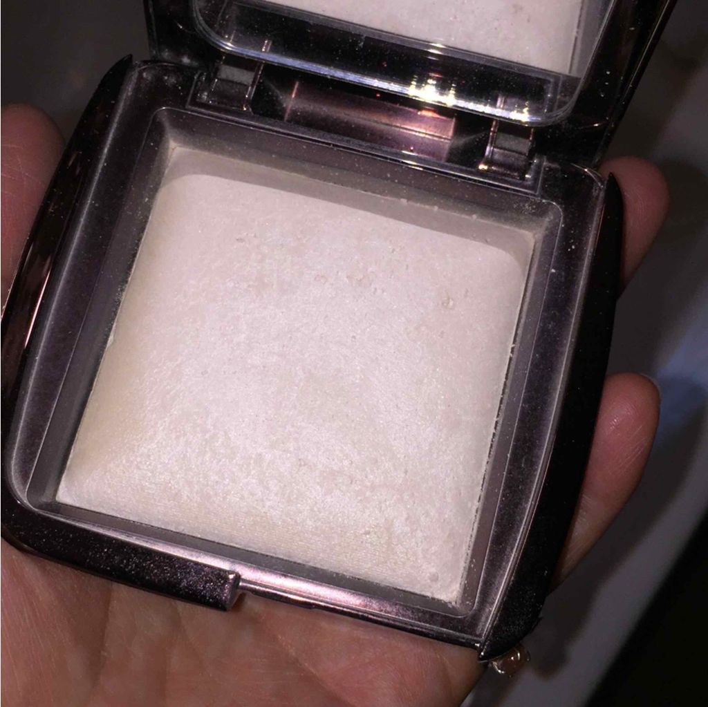Hourglass Ambient Lighting Powder/HOURGLASS/プレストパウダーを使ったクチコミ(2枚目)