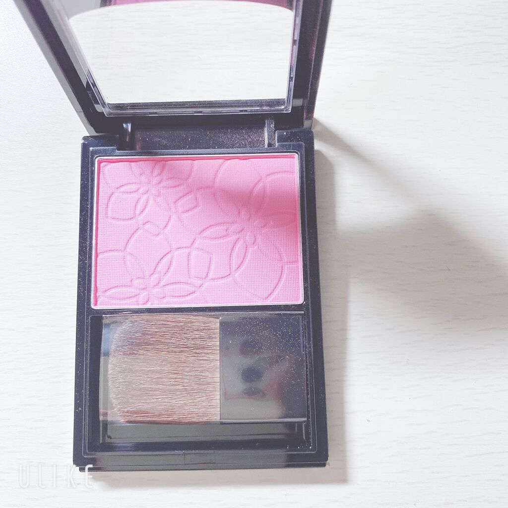 プラチナム 明るさ＆血色アップ チークカラー/エルシア/パウダーチークを使ったクチコミ（3枚目）