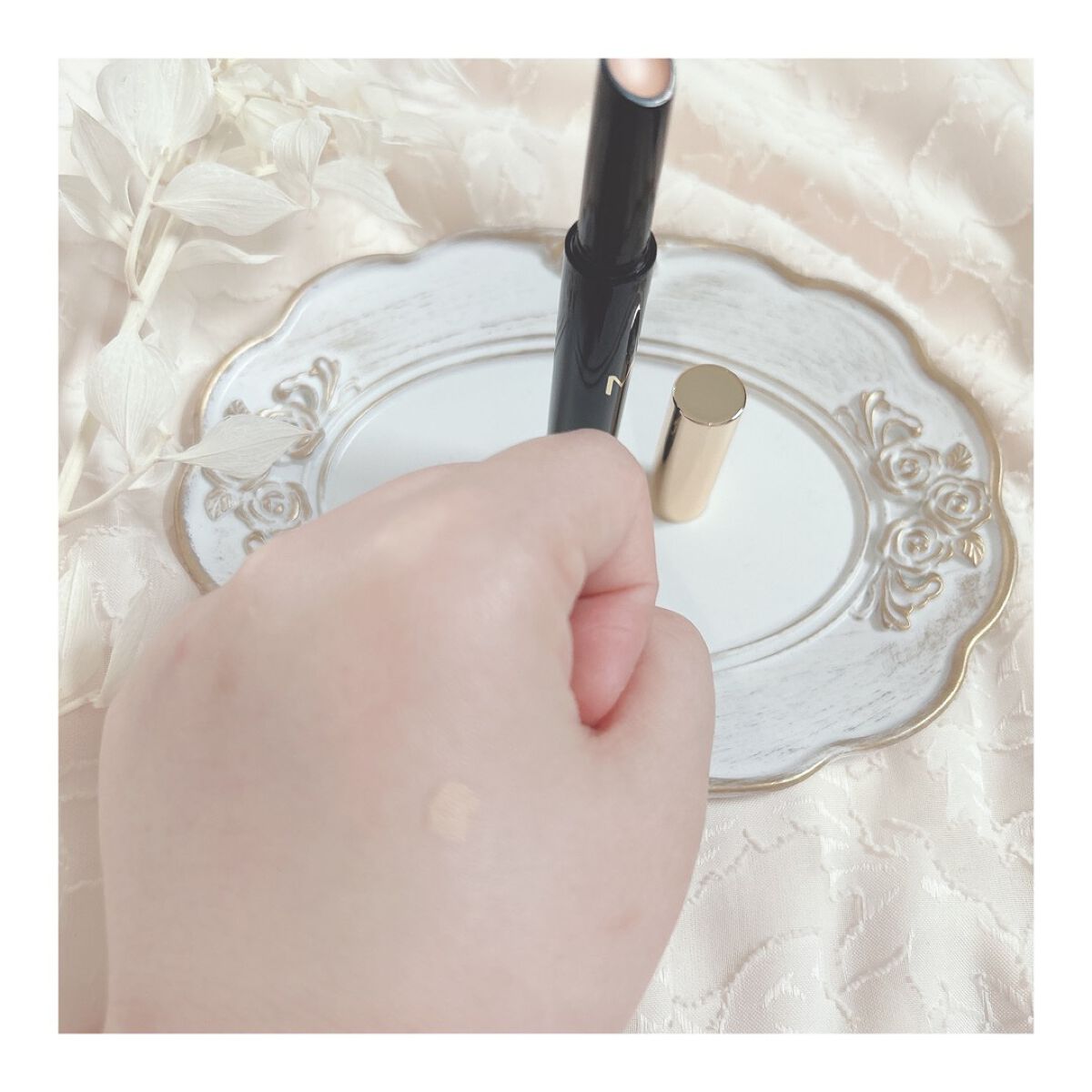 Ｍ プロカバー スティックコンシーラー/MISSHA/スティックコンシーラーを使ったクチコミ（3枚目）