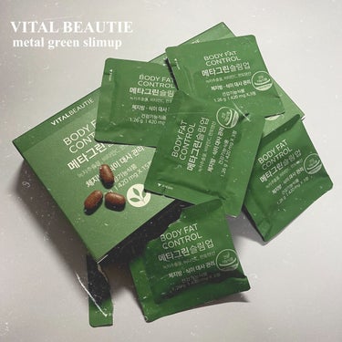 VITALBEAUTIE メタグリーンスリムアップのクチコミ「\累積販売数700万個/

バイタルビューティー
メタルグリーンスリムアップ
30日　3,36.....」（1枚目）