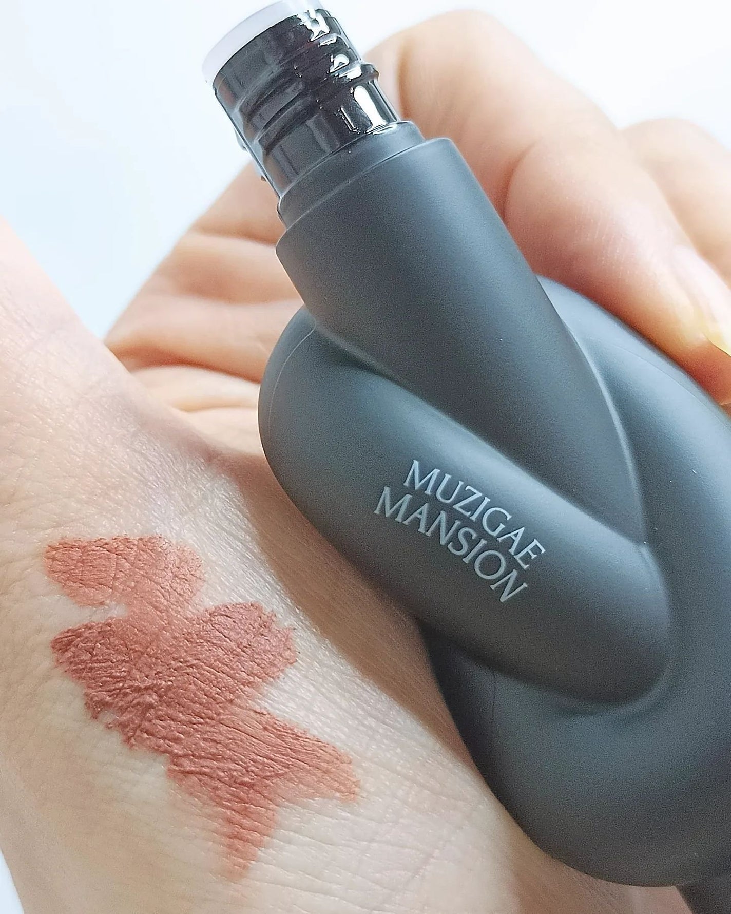 タイアップカバーティント/MUZIGAE MANSION/リップティントを使ったクチコミ(4枚目)