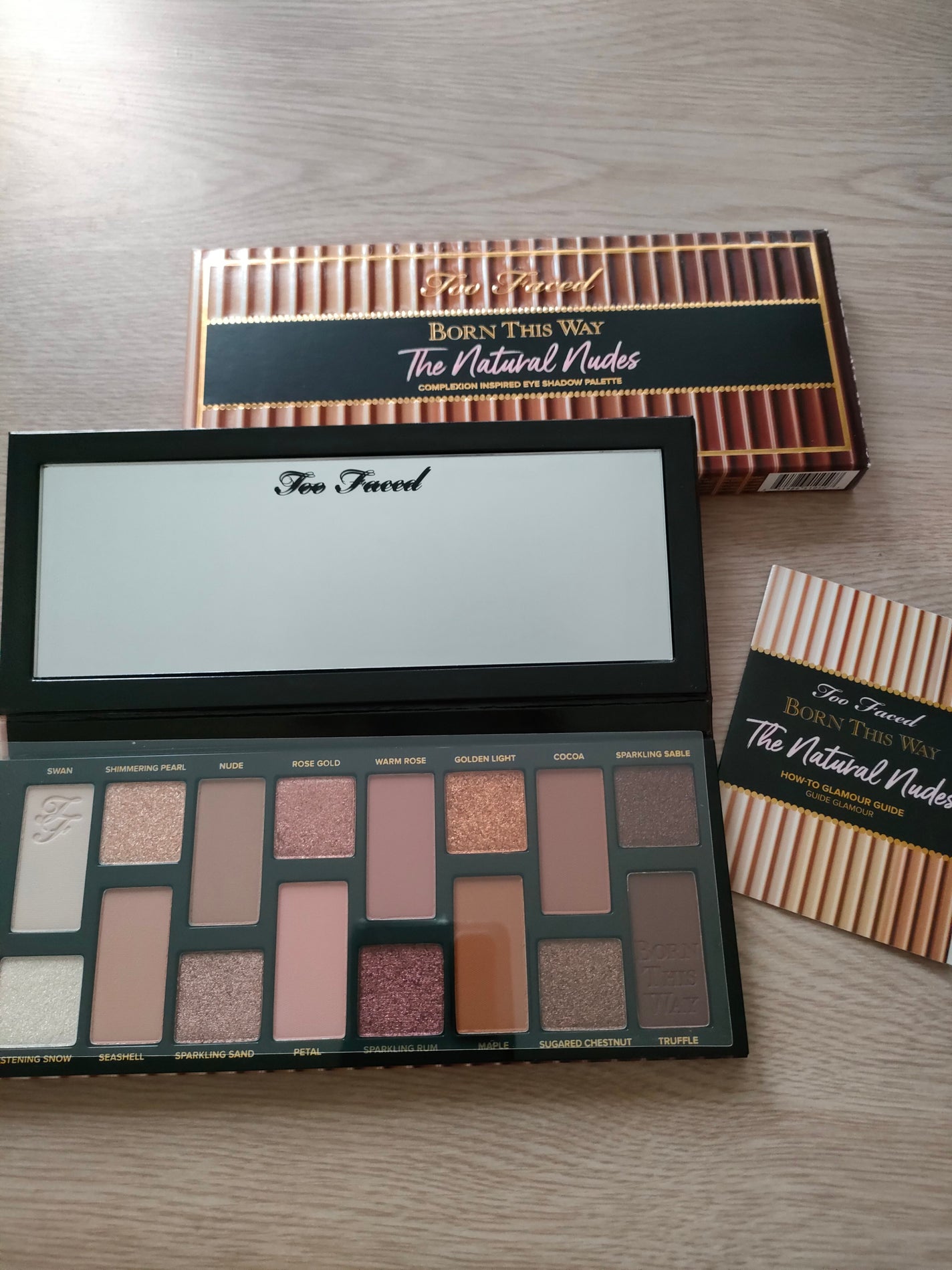 ボーン ディス ウェイ ザ ナチュラル ヌード アイシャドウ パレット/Too Faced/アイシャドウパレットを使ったクチコミ(1枚目)