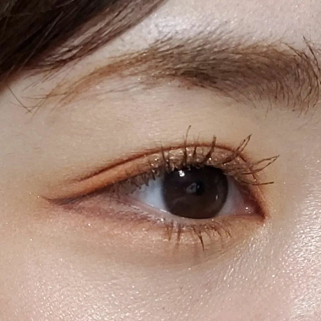 ダズルシャドウ/M・A・C/単色アイシャドウを使ったクチコミ（1枚目）