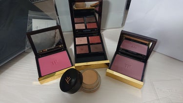 チーク カラー 07 グラテュイタス/TOM FORD BEAUTY/パウダーチークを使ったクチコミ（2枚目）