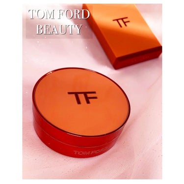 シェイド アンド イルミネイト ファンデーション SPF45 ソフト ラディアンス クッション コンパクト 1.3 ヌード アイボリー/TOM FORD BEAUTY/リキッドファンデーションを使ったクチコミ（1枚目）